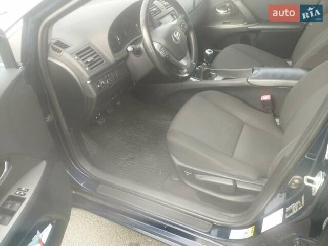 Синий Тойота Авенсис, объемом двигателя 1.6 л и пробегом 239 тыс. км за 8150 $, фото 6 на Automoto.ua