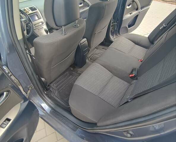 Синий Тойота Авенсис, объемом двигателя 2.23 л и пробегом 227 тыс. км за 8500 $, фото 19 на Automoto.ua
