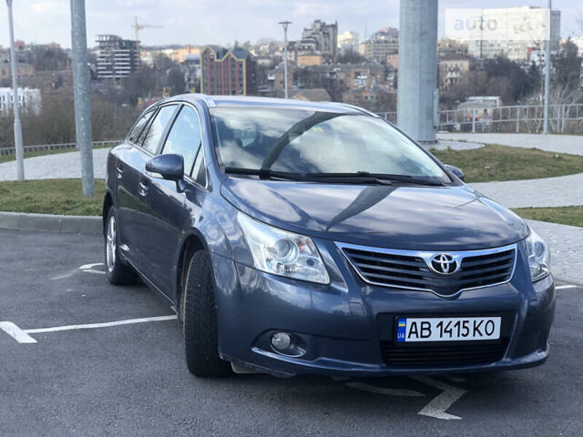 Синій Тойота Авенсіс, об'ємом двигуна 1.8 л та пробігом 190 тис. км за 9700 $, фото 7 на Automoto.ua