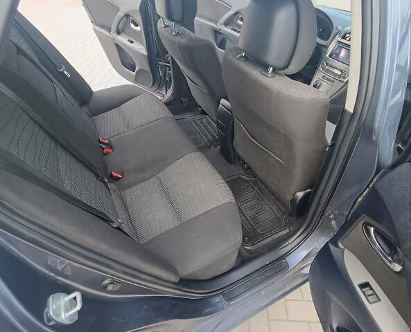 Синий Тойота Авенсис, объемом двигателя 2.23 л и пробегом 227 тыс. км за 8500 $, фото 14 на Automoto.ua