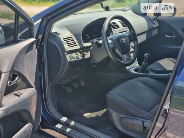 Синий Тойота Авенсис, объемом двигателя 2 л и пробегом 285 тыс. км за 8850 $, фото 17 на Automoto.ua