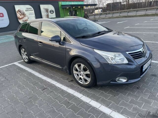 Синій Тойота Авенсіс, об'ємом двигуна 0.22 л та пробігом 188 тис. км за 9000 $, фото 6 на Automoto.ua