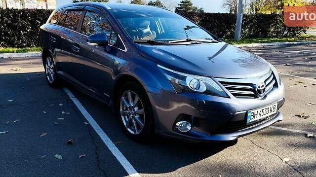 Синий Тойота Авенсис, объемом двигателя 2.23 л и пробегом 177 тыс. км за 11500 $, фото 5 на Automoto.ua