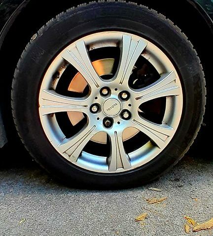 Синий Тойота Авенсис, объемом двигателя 2.2 л и пробегом 243 тыс. км за 13900 $, фото 3 на Automoto.ua