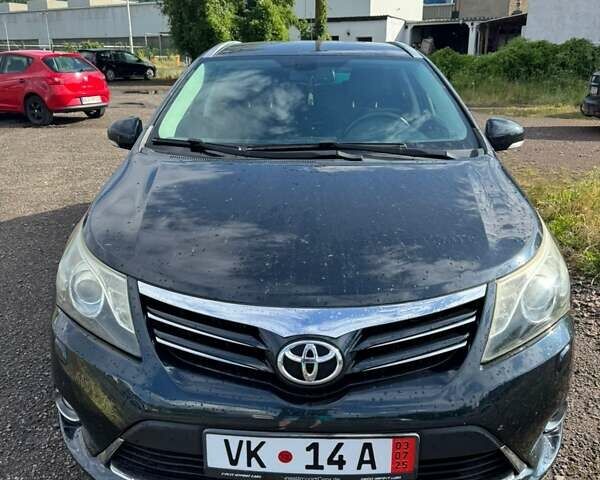 Синий Тойота Авенсис, объемом двигателя 2.2 л и пробегом 243 тыс. км за 13500 $, фото 5 на Automoto.ua