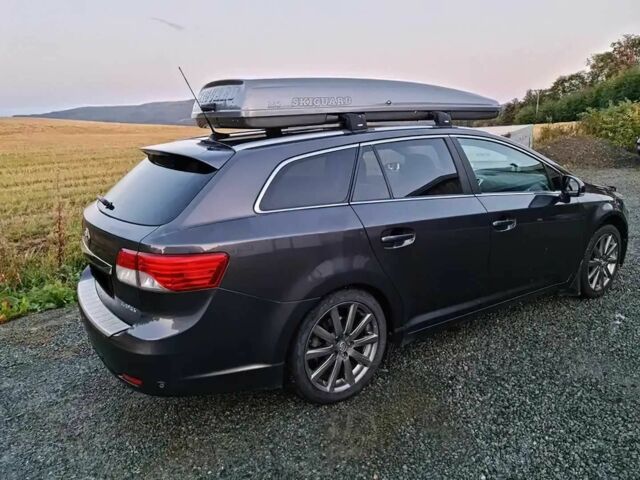 Синій Тойота Авенсіс, об'ємом двигуна 1.8 л та пробігом 93 тис. км за 4300 $, фото 6 на Automoto.ua