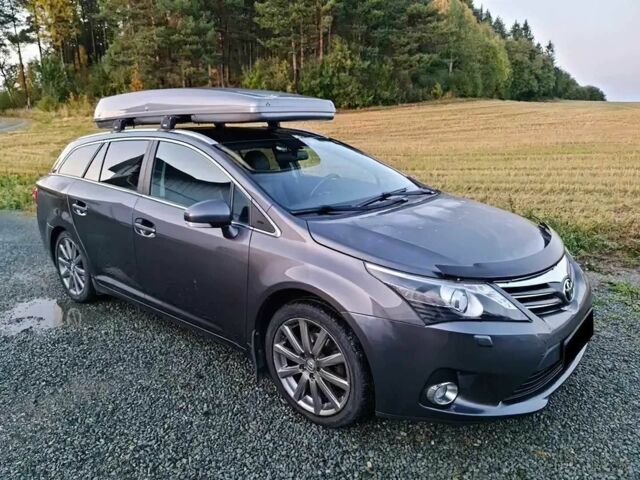 Синій Тойота Авенсіс, об'ємом двигуна 1.8 л та пробігом 93 тис. км за 4300 $, фото 2 на Automoto.ua