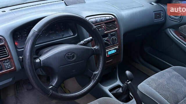 Зелений Тойота Авенсіс, об'ємом двигуна 1.8 л та пробігом 220 тис. км за 3999 $, фото 7 на Automoto.ua