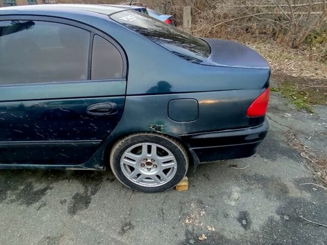 Зеленый Тойота Авенсис, объемом двигателя 1.6 л и пробегом 285 тыс. км за 2800 $, фото 3 на Automoto.ua