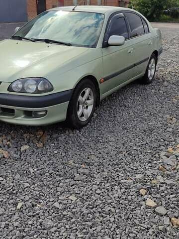 Зеленый Тойота Авенсис, объемом двигателя 1.8 л и пробегом 310 тыс. км за 3200 $, фото 9 на Automoto.ua