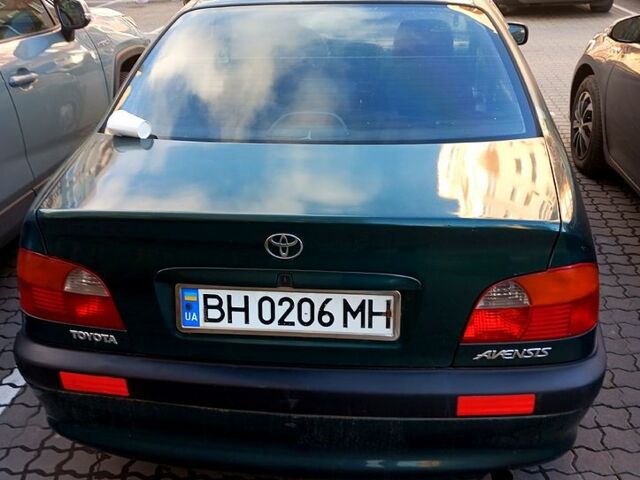 Зелений Тойота Авенсіс, об'ємом двигуна 2 л та пробігом 223 тис. км за 3500 $, фото 1 на Automoto.ua