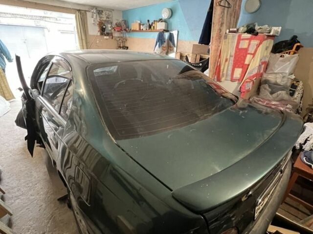 Зелений Тойота Авенсіс, об'ємом двигуна 0 л та пробігом 200 тис. км за 1200 $, фото 4 на Automoto.ua