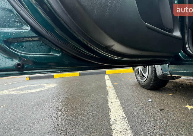 Зеленый Тойота Авенсис, объемом двигателя 2 л и пробегом 306 тыс. км за 4300 $, фото 19 на Automoto.ua