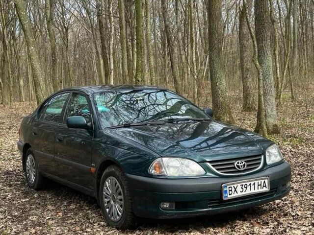 Зеленый Тойота Авенсис, объемом двигателя 1.8 л и пробегом 340 тыс. км за 3500 $, фото 3 на Automoto.ua