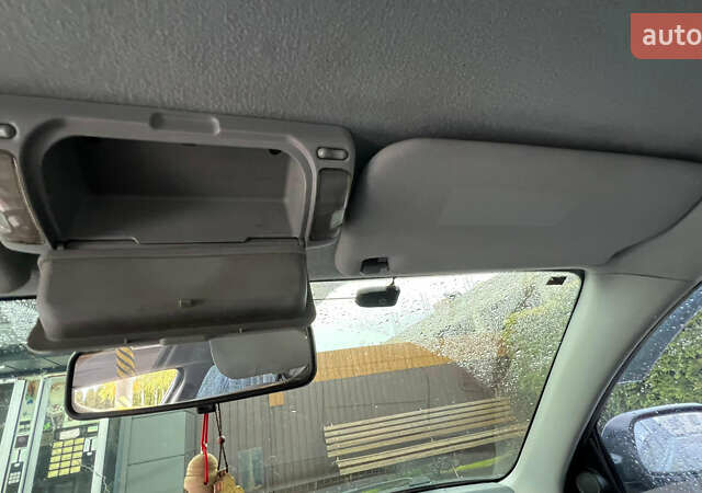 Зеленый Тойота Авенсис, объемом двигателя 2 л и пробегом 306 тыс. км за 4300 $, фото 4 на Automoto.ua