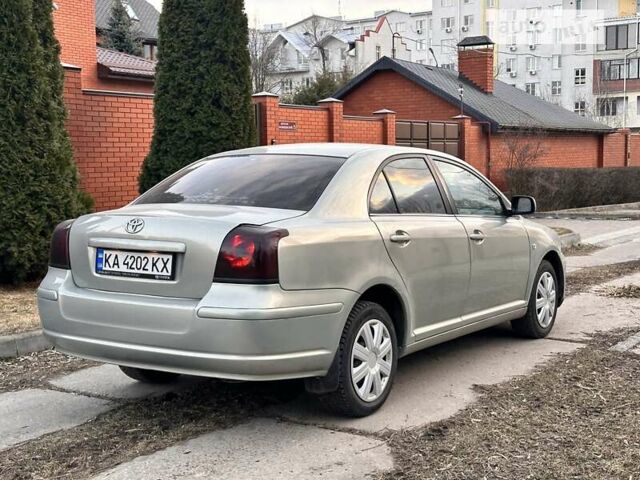 Зелений Тойота Авенсіс, об'ємом двигуна 1.8 л та пробігом 205 тис. км за 4800 $, фото 5 на Automoto.ua