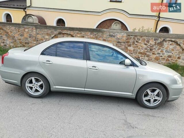 Зеленый Тойота Авенсис, объемом двигателя 2 л и пробегом 233 тыс. км за 4900 $, фото 7 на Automoto.ua