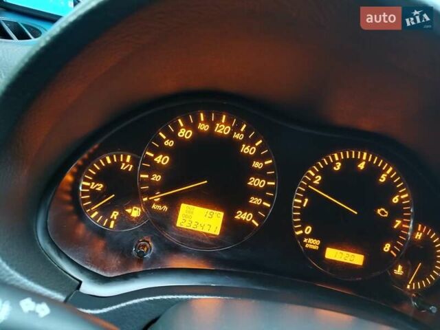 Зеленый Тойота Авенсис, объемом двигателя 2 л и пробегом 233 тыс. км за 4900 $, фото 10 на Automoto.ua