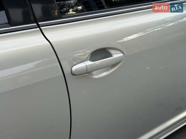 Зеленый Тойота Авенсис, объемом двигателя 1.8 л и пробегом 285 тыс. км за 5999 $, фото 30 на Automoto.ua