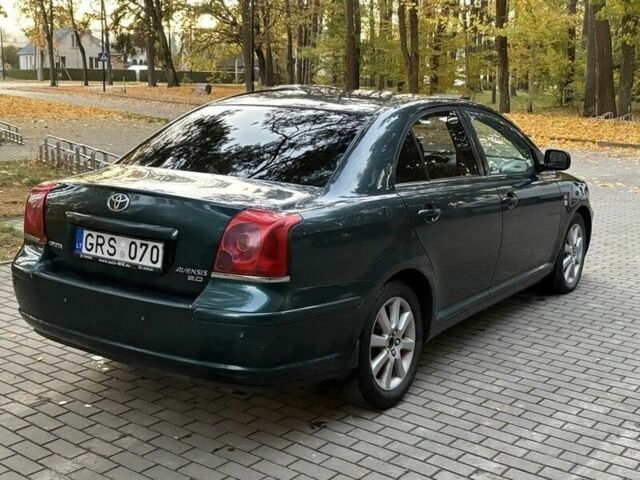 Зеленый Тойота Авенсис, объемом двигателя 0 л и пробегом 300 тыс. км за 2050 $, фото 3 на Automoto.ua