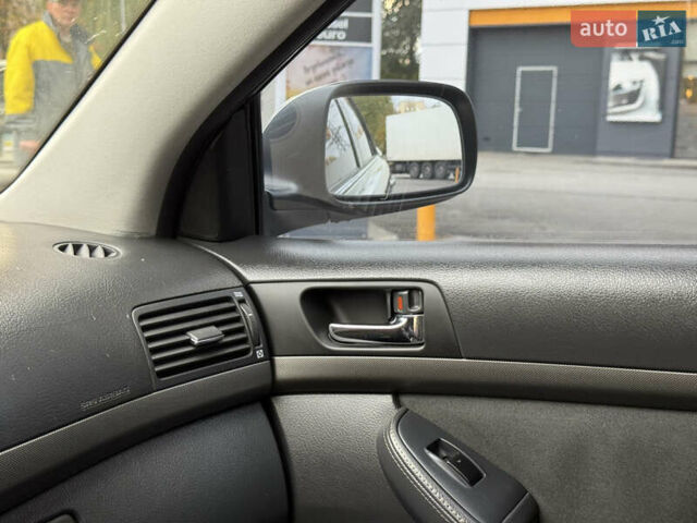 Зеленый Тойота Авенсис, объемом двигателя 1.8 л и пробегом 285 тыс. км за 5999 $, фото 49 на Automoto.ua