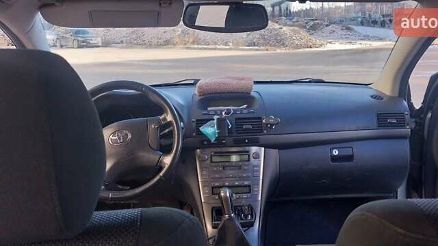 Зелений Тойота Авенсіс, об'ємом двигуна 1.8 л та пробігом 231 тис. км за 5550 $, фото 7 на Automoto.ua