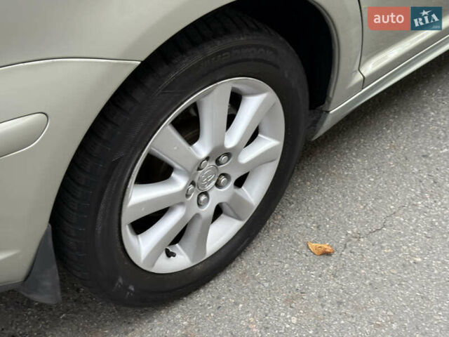 Зеленый Тойота Авенсис, объемом двигателя 1.8 л и пробегом 285 тыс. км за 5999 $, фото 29 на Automoto.ua