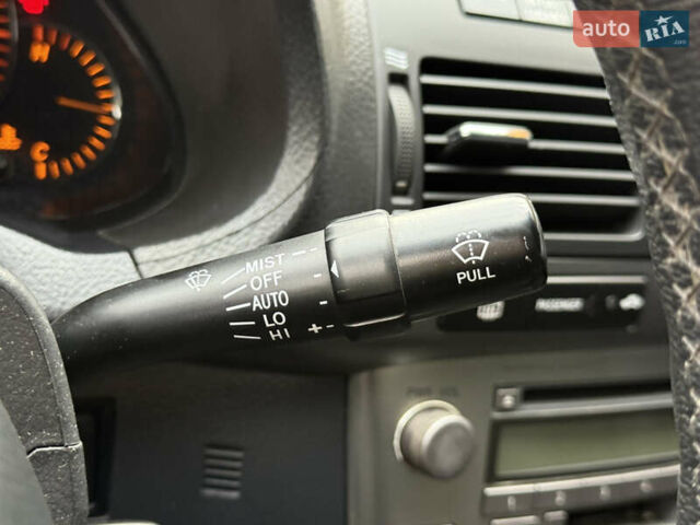 Зеленый Тойота Авенсис, объемом двигателя 1.8 л и пробегом 285 тыс. км за 5999 $, фото 46 на Automoto.ua