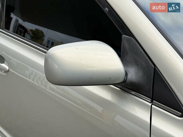 Зеленый Тойота Авенсис, объемом двигателя 1.8 л и пробегом 285 тыс. км за 5999 $, фото 31 на Automoto.ua