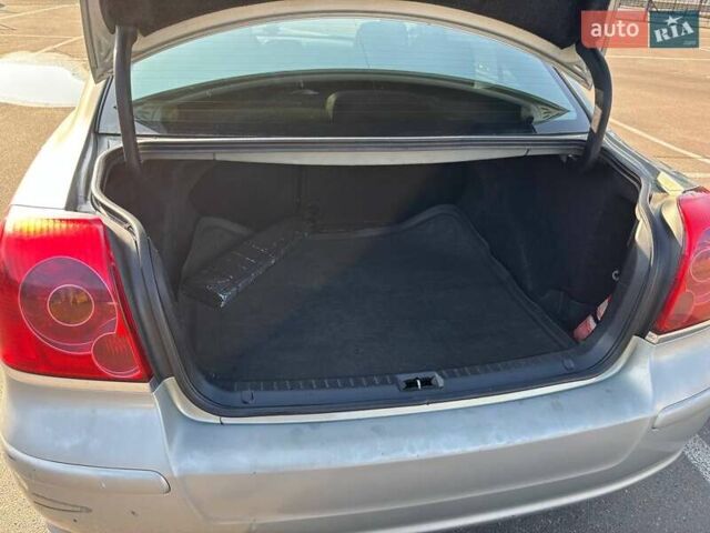 Зеленый Тойота Авенсис, объемом двигателя 1.8 л и пробегом 254 тыс. км за 5500 $, фото 10 на Automoto.ua