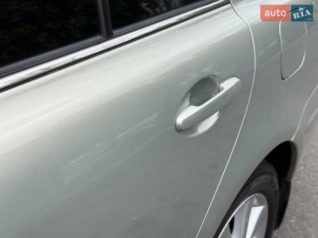 Зеленый Тойота Авенсис, объемом двигателя 1.8 л и пробегом 285 тыс. км за 5999 $, фото 21 на Automoto.ua