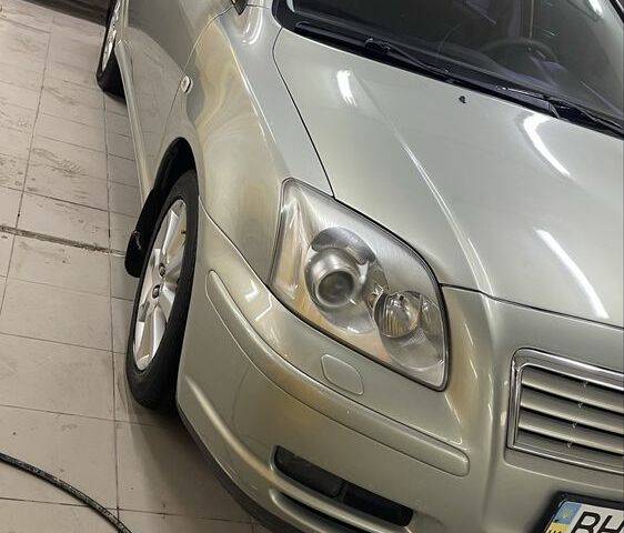 Зелений Тойота Авенсіс, об'ємом двигуна 1.8 л та пробігом 2 тис. км за 6300 $, фото 1 на Automoto.ua