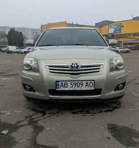 Зеленый Тойота Авенсис, объемом двигателя 1.79 л и пробегом 213 тыс. км за 6300 $, фото 1 на Automoto.ua