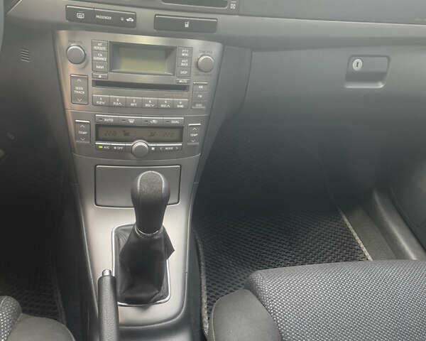 Зеленый Тойота Авенсис, объемом двигателя 1.8 л и пробегом 267 тыс. км за 6800 $, фото 20 на Automoto.ua