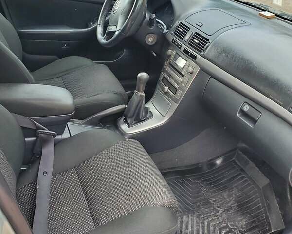 Зеленый Тойота Авенсис, объемом двигателя 1.79 л и пробегом 96 тыс. км за 9300 $, фото 6 на Automoto.ua