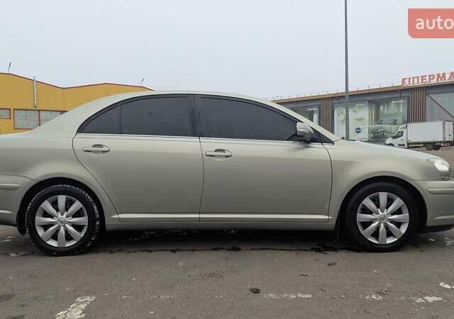 Зеленый Тойота Авенсис, объемом двигателя 1.79 л и пробегом 213 тыс. км за 6300 $, фото 2 на Automoto.ua