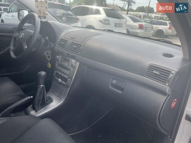 Зеленый Тойота Авенсис, объемом двигателя 1.8 л и пробегом 267 тыс. км за 6800 $, фото 18 на Automoto.ua