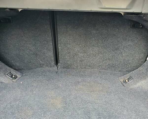 Зеленый Тойота Авенсис, объемом двигателя 1.79 л и пробегом 96 тыс. км за 9300 $, фото 7 на Automoto.ua