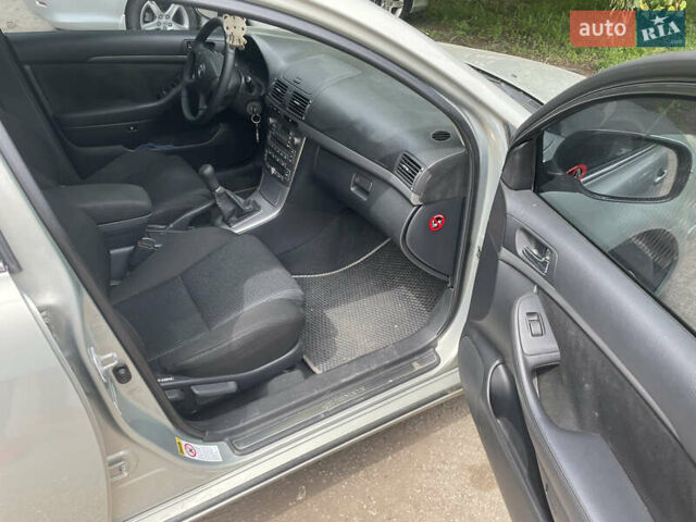 Зеленый Тойота Авенсис, объемом двигателя 1.8 л и пробегом 267 тыс. км за 6800 $, фото 11 на Automoto.ua