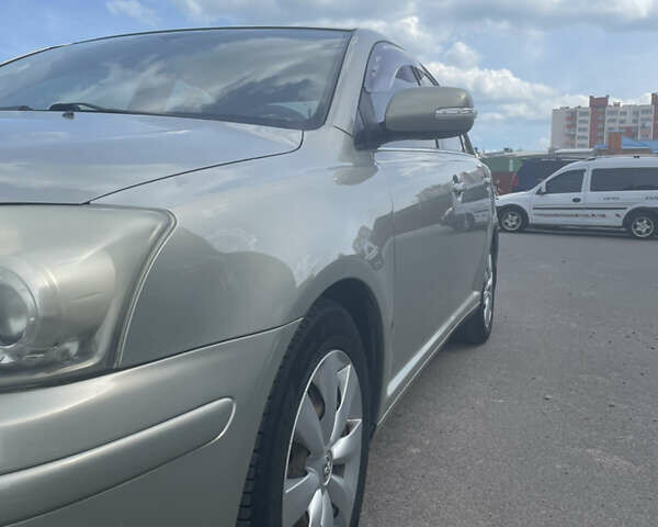 Зеленый Тойота Авенсис, объемом двигателя 1.8 л и пробегом 267 тыс. км за 6800 $, фото 2 на Automoto.ua