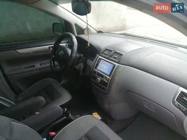 Зелений Тойота Авенсіс, об'ємом двигуна 2 л та пробігом 380 тис. км за 4200 $, фото 6 на Automoto.ua