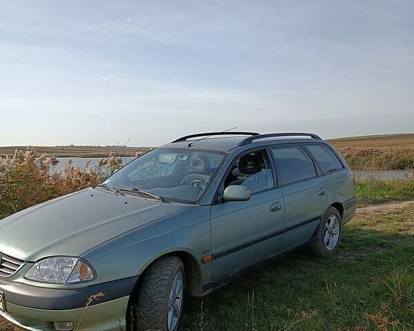 Зелений Тойота Авенсіс, об'ємом двигуна 2 л та пробігом 360 тис. км за 3000 $, фото 12 на Automoto.ua