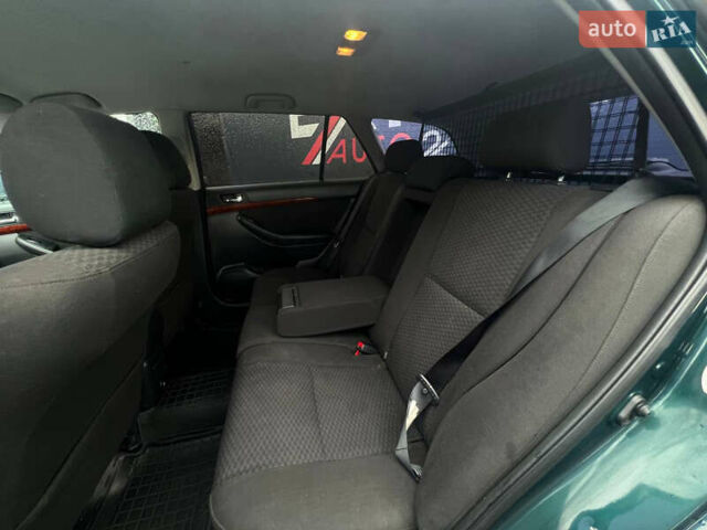 Зеленый Тойота Авенсис, объемом двигателя 2 л и пробегом 304 тыс. км за 7190 $, фото 8 на Automoto.ua