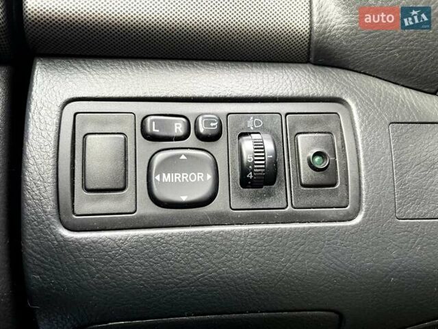Зелений Тойота Авенсіс, об'ємом двигуна 1.8 л та пробігом 187 тис. км за 4300 $, фото 10 на Automoto.ua