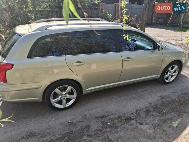 Зеленый Тойота Авенсис, объемом двигателя 2 л и пробегом 221 тыс. км за 5500 $, фото 6 на Automoto.ua