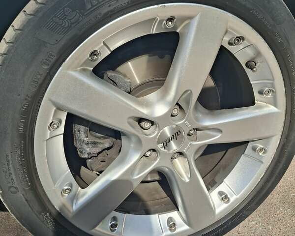 Зеленый Тойота Авенсис, объемом двигателя 2 л и пробегом 221 тыс. км за 5500 $, фото 24 на Automoto.ua