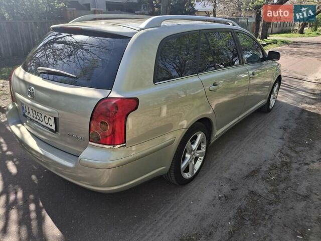 Зеленый Тойота Авенсис, объемом двигателя 2 л и пробегом 221 тыс. км за 5500 $, фото 5 на Automoto.ua