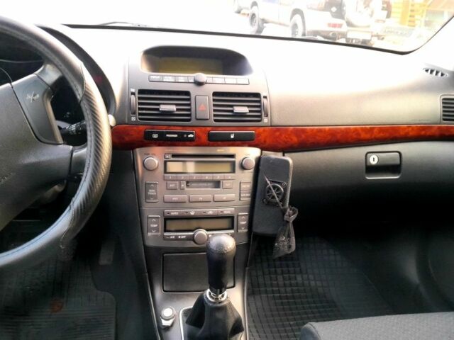 Зелений Тойота Авенсіс, об'ємом двигуна 2 л та пробігом 290 тис. км за 2599 $, фото 8 на Automoto.ua