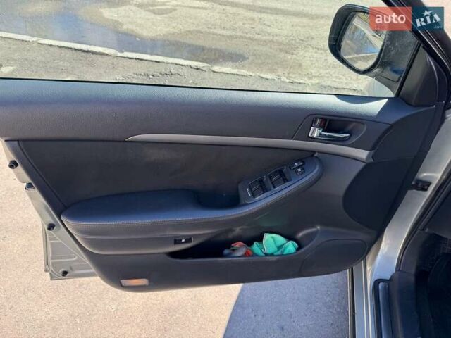 Зеленый Тойота Авенсис, объемом двигателя 2.01 л и пробегом 231 тыс. км за 6550 $, фото 12 на Automoto.ua