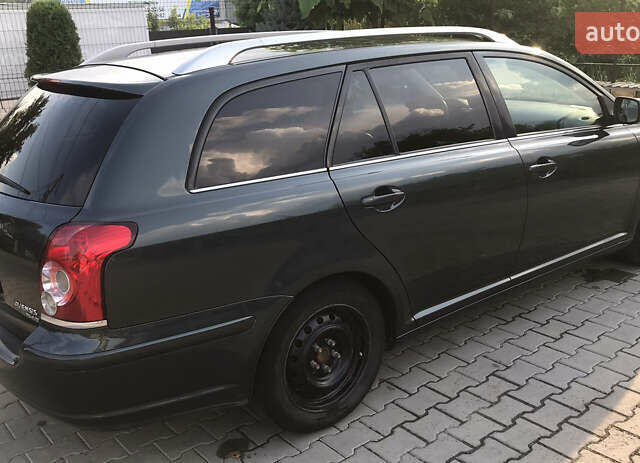 Зеленый Тойота Авенсис, объемом двигателя 2.2 л и пробегом 318 тыс. км за 6300 $, фото 4 на Automoto.ua